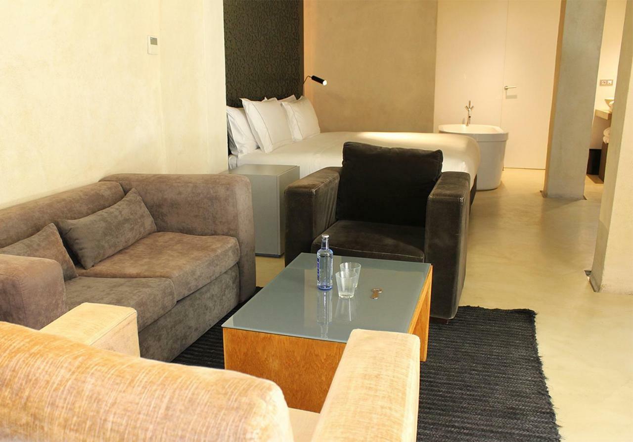 Eme Catedral Mercer Hotel Sevilla Dış mekan fotoğraf A suite at the hotel