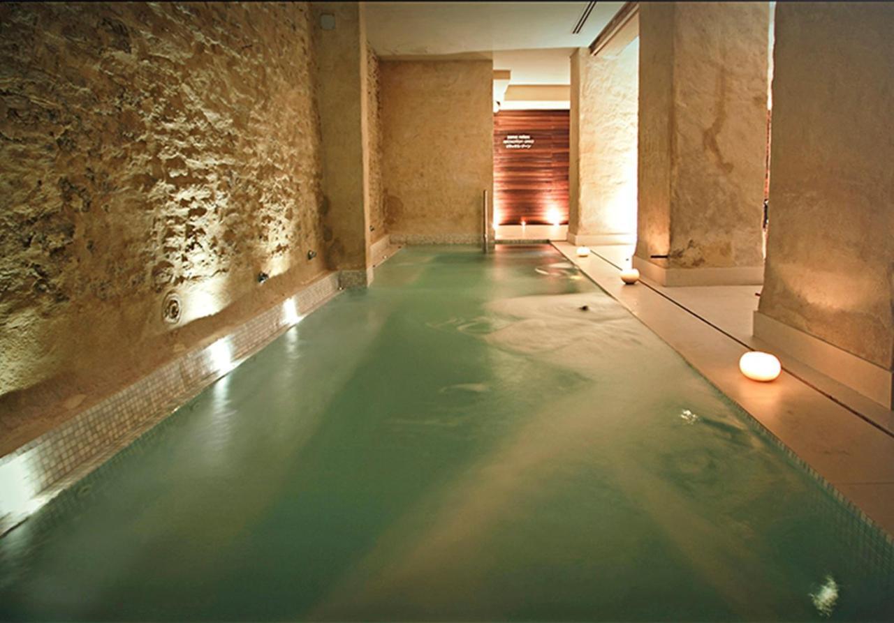 Eme Catedral Mercer Hotel Sevilla Dış mekan fotoğraf A spa in Madrid, Spain