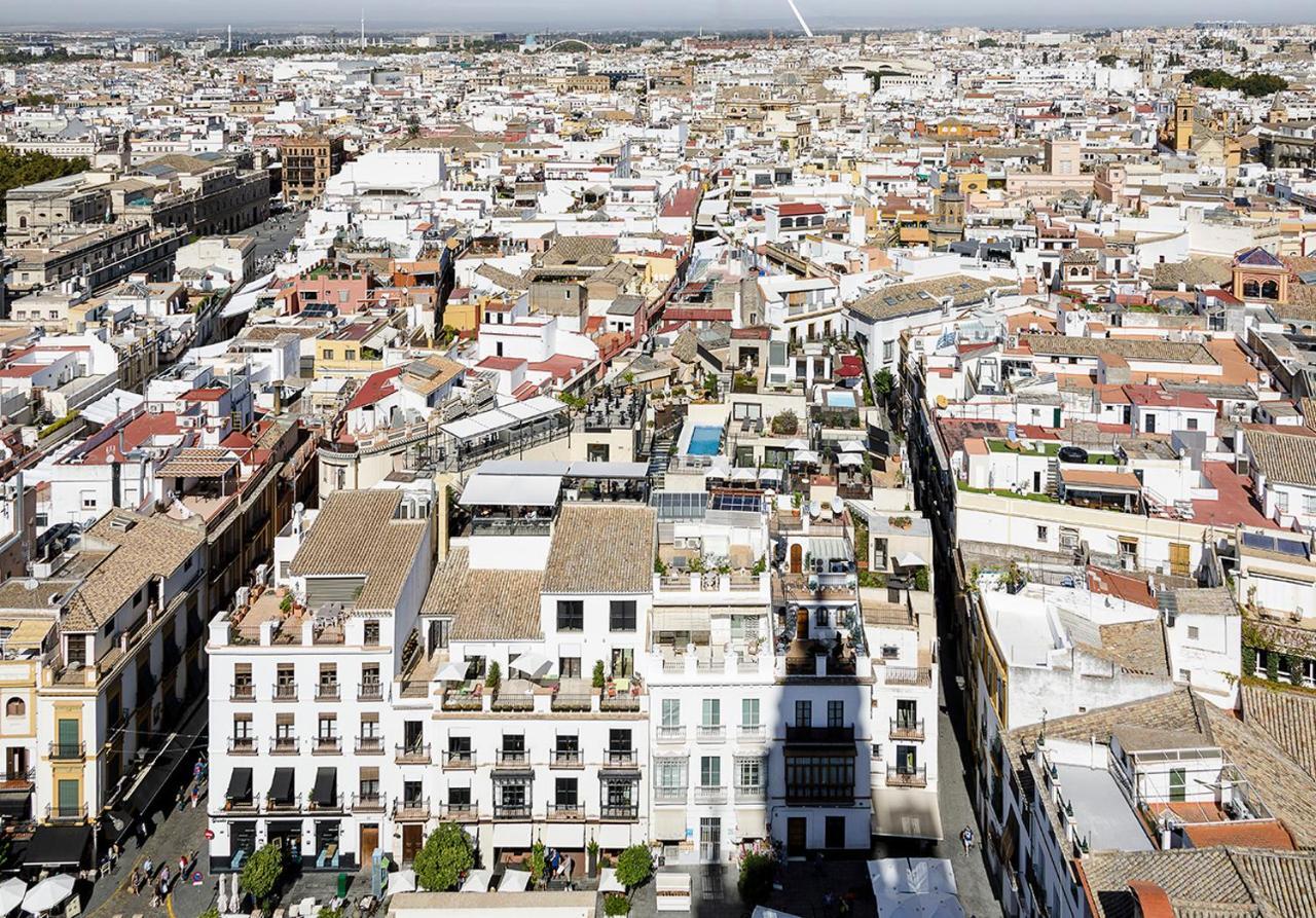 Eme Catedral Mercer Hotel Sevilla Dış mekan fotoğraf View of the city from the tower of the church of San Francisco.